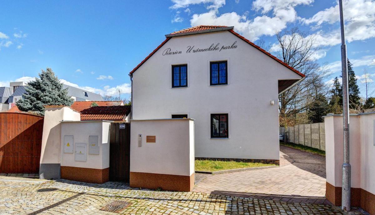 Penzion U zámeckého parku Třeboň Exteriér fotografie