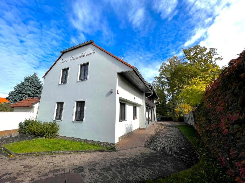 Penzion U zámeckého parku Třeboň Exteriér fotografie